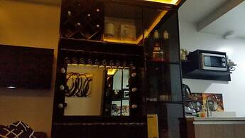 ECJ Cozy Studio Units at Horizons 101