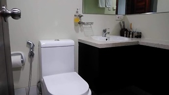 ECJ Cozy Studio Units at Horizons 101