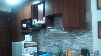 ECJ Cozy Studio Units at Horizons 101