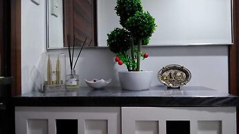 ECJ Cozy Studio Units at Horizons 101