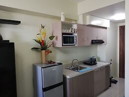 ECJ Cozy Studio Units at Horizons 101