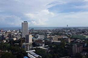 ECJ Cozy Studio Units at Horizons 101