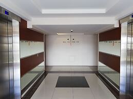 ECJ Cozy Studio Units at Horizons 101