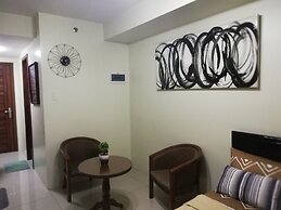 ECJ Cozy Studio Units at Horizons 101