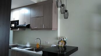 ECJ Cozy Studio Units at Horizons 101