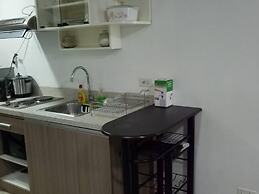 ECJ Cozy Studio Units at Horizons 101