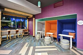 Tru by Hilton Sterling Heights Detroit