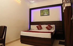 Hotel New SS Residency