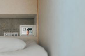 Common de - Hostel & Bar -