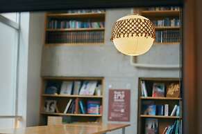 Common de - Hostel & Bar -