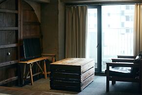 Common de - Hostel & Bar -