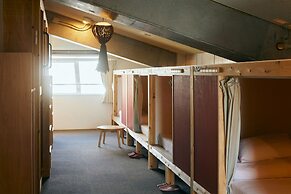 Common de - Hostel & Bar -