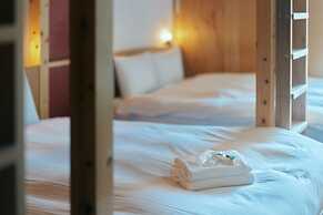 Common de - Hostel & Bar -