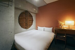 Common de - Hostel & Bar -