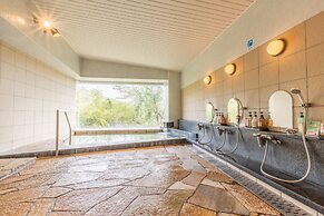 Wisterian Life Club Usami