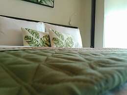 KL Executive Greenbelt KLX