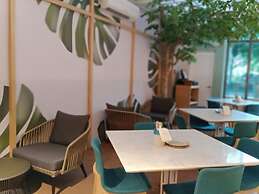 KL Executive Greenbelt KLX