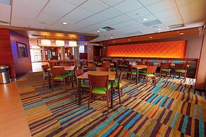 Fairfield Inn & Suites by Marriott Atlanta Woodstock