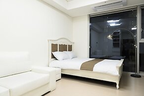 Ivory Central Gangnam