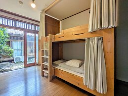 Yuzan Guesthouse - Hostel