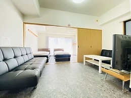 Grande Famille Shimanouchi Dotonbori Condo