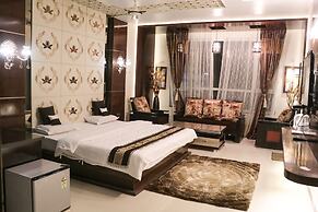 Hotel Rajahamsa