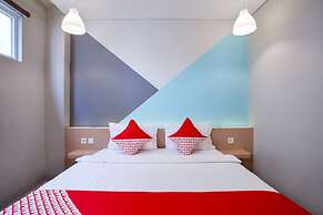 Super OYO Flagship 101 Apple Platinum