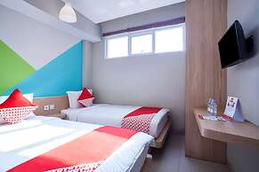 Super OYO Flagship 101 Apple Platinum