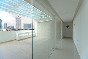 Super OYO Flagship 101 Apple Platinum