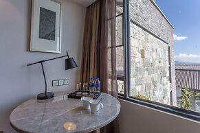 Dali Lridescent Clouds Hotel