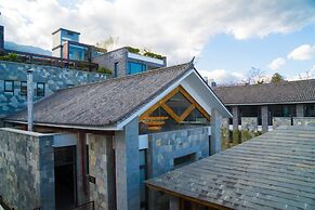 Dali Lridescent Clouds Hotel