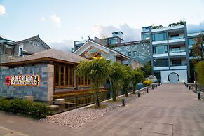 Dali Lridescent Clouds Hotel