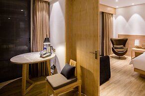 Dali Lridescent Clouds Hotel