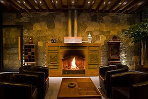 Dali Lridescent Clouds Hotel