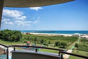 Long Beach Resort & Spa