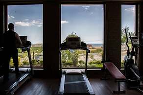 Long Beach Resort & Spa