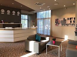Hotel Enjoy