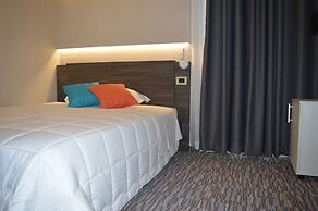 Hotel Enjoy