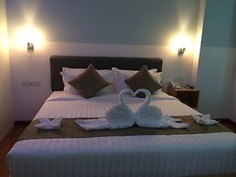 Gold Leaf Hotel