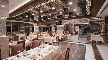 Fourway Hotel SPA & Restaurant