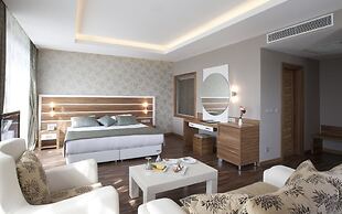 Fourway Hotel SPA & Restaurant