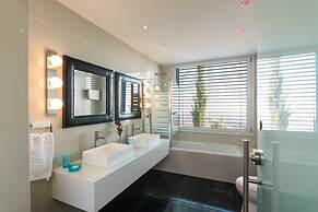 Panorama & Oceania Villas