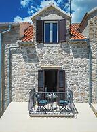 Luxury Seaside Apartments