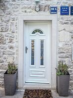 Luxury Seaside Apartments