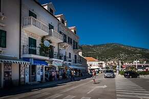 Luxury Seaside Apartments