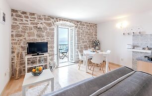 Luxury Seaside Apartments