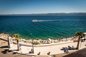 Luxury Seaside Apartments