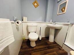 Homesly The George Hotel