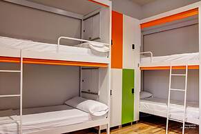 Urban Youth Hostel
