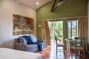 C'Roque Beach Resort